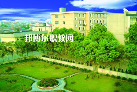 湖北廣播電視學(xué)校2022年報(bào)名條件、招生要求、招生對(duì)象