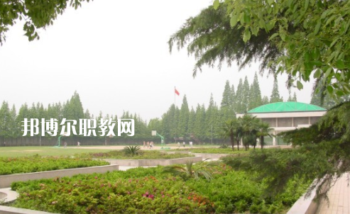 孝感高級技工學(xué)校2022年報名條件、招生要求、招生對象