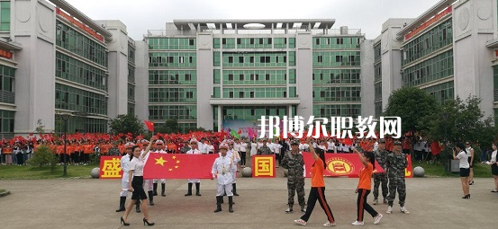 廣西科技商貿(mào)高級技工學(xué)校2022年報(bào)名條件、招生要求、招生對象