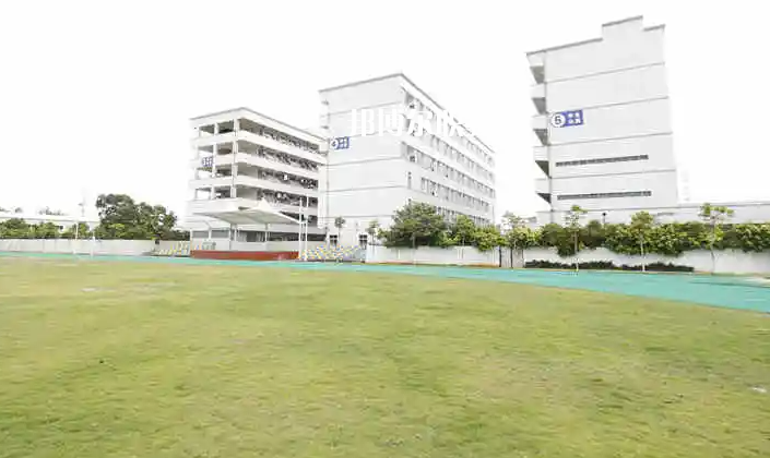 湖南醫(yī)藥衛(wèi)校2022年報(bào)名條件、招生要求、招生對(duì)象