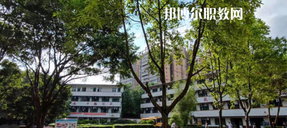 廣西玉林市現(xiàn)代職業(yè)技術(shù)學(xué)校2022年報名條件、招生要求、招生對象