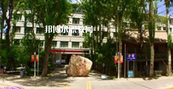 青海高職?？圃盒Ｅ琶?強(qiáng)