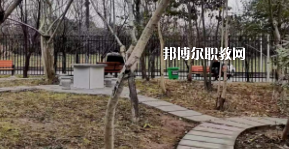 2023年達州理工職業(yè)技術學校學費、收費多少