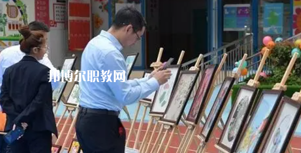 汶川縣特殊教育學(xué)校地址在哪里，哪個(gè)地區(qū)，哪個(gè)城市?