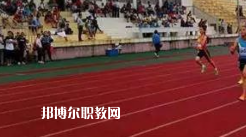 南通市體育運(yùn)動(dòng)學(xué)校地址在哪里，哪個(gè)地區(qū)，哪個(gè)城市?