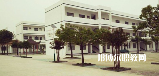盱眙縣東方職業(yè)高級中學地址在哪里，哪個地區(qū)，哪個城市?