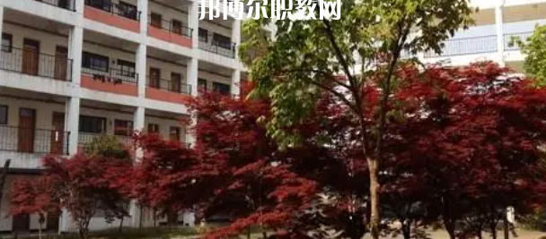 江蘇省寶應中等專業(yè)學校地址在哪里，哪個地區(qū)，哪個城市?