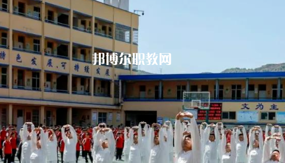 蒼南縣飛林職業(yè)學(xué)校地址在哪里，哪個(gè)地區(qū)，哪個(gè)城市?