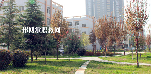 渭南技師學(xué)院地址在哪里，哪個地區(qū)，哪個城市?