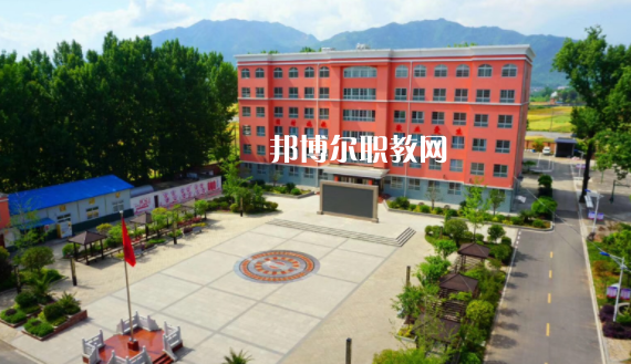 2023陜西省機械高級技工學(xué)校多少錢 陜西省機械高級技工學(xué)校各專業(yè)學(xué)費收費標(biāo)準(zhǔn)
