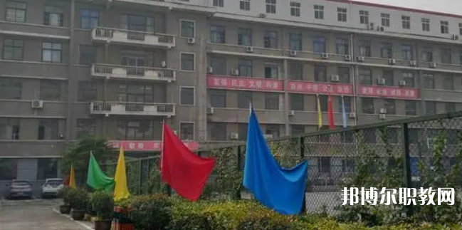西安市技工學校地址，乘車路線