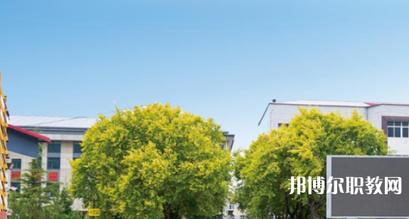 昌黎衛(wèi)生職業(yè)中等專業(yè)學(xué)校地址，乘車路線