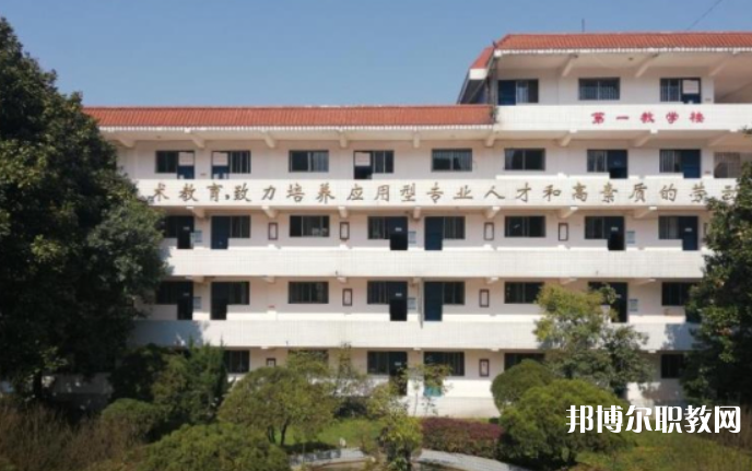 2023貴陽市信息技術(shù)技工學(xué)校招生計劃 招生人數(shù)是多少(附要求、條件、對象)