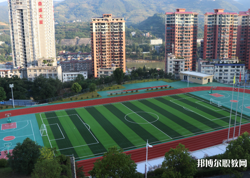 陜西2024年中專學(xué)?？刹豢梢钥即髮W(xué)