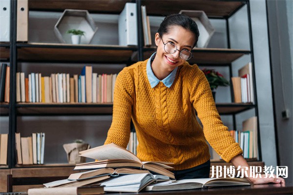湖北哪里的中職學校能讀社會文化藝術專業(yè)