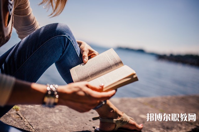 湖北哪里的中職學校能讀物聯網應用技術專業(yè)
