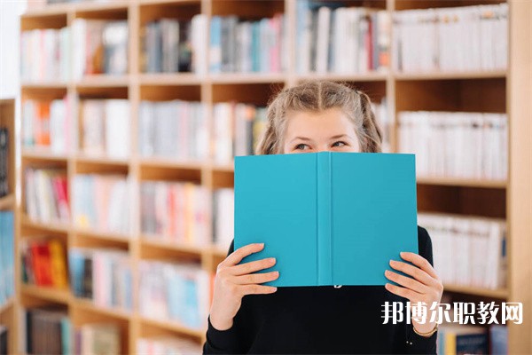 湖北哪里的中職學(xué)校能讀機(jī)電類（機(jī)電技術(shù)、工業(yè)機(jī)器人、電子技術(shù)應(yīng)用）專業(yè)