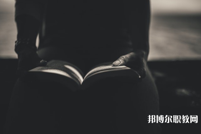 湖北哪里的中職學(xué)校能讀醫(yī)學(xué)影像專(zhuān)業(yè)
