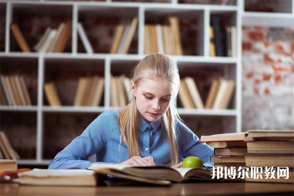 廣東哪里的中職學(xué)校能讀汽車(chē)營(yíng)銷(xiāo)專(zhuān)業(yè)