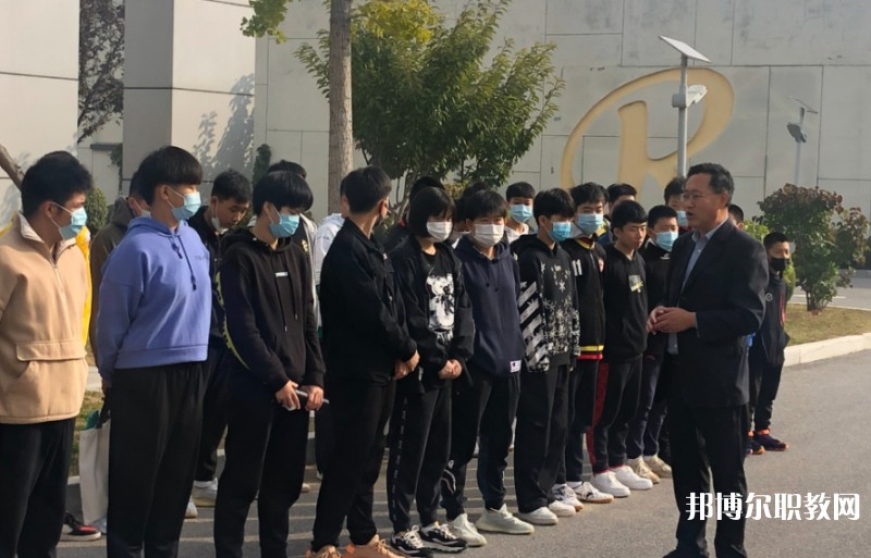 大連大學乒乓球運動中等職業(yè)技術(shù)學校怎么樣、好不好