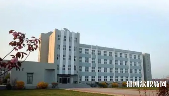 長(zhǎng)?？h中等職業(yè)技術(shù)專業(yè)學(xué)校地址，乘車路線