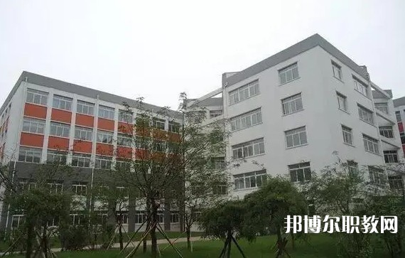 鞍山市藝術(shù)學(xué)校怎么樣、好不好
