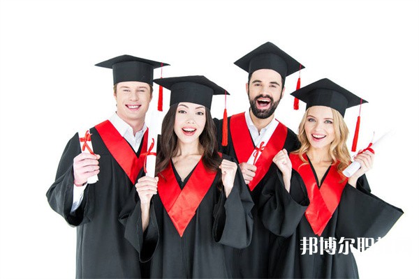 貴州哪里的中專學(xué)校能讀計算機(jī)廣告設(shè)計與制作專業(yè)